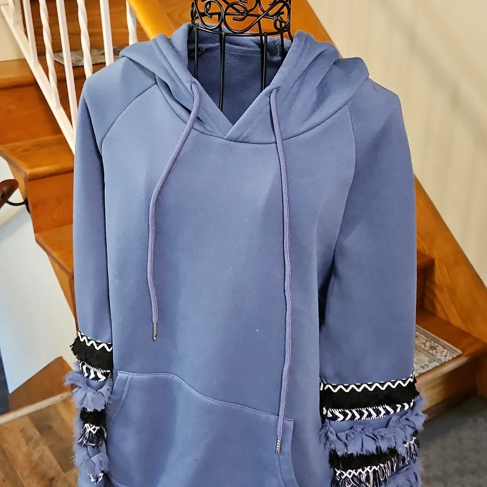 👚Blue Hooded Women's Sweater with Decorative Sleeve Trim